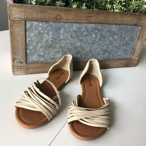 Ruche Bonnibel Sandals size 7